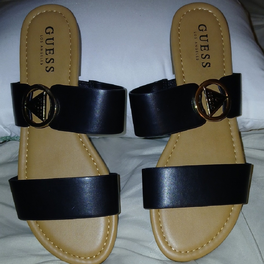 NWOT GUESS Black Women's Sandals